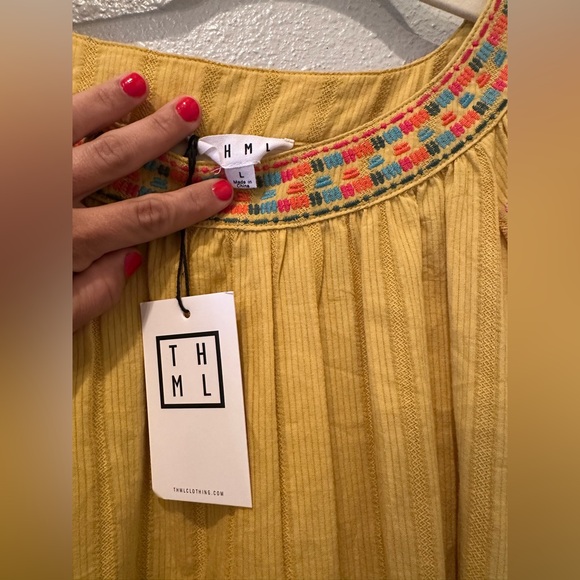 THML embroidered top NWT - Picture 2 of 5